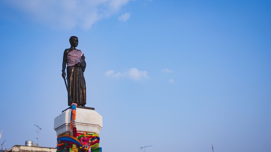 Thao Suranari-monumentet