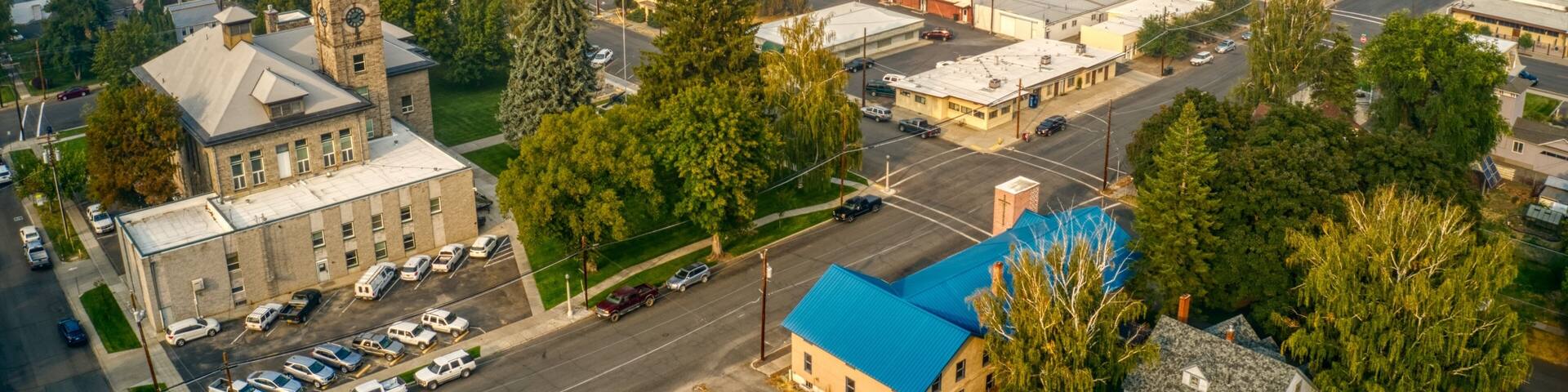 Aerial View of Baker City, Oregon on a hazy Day