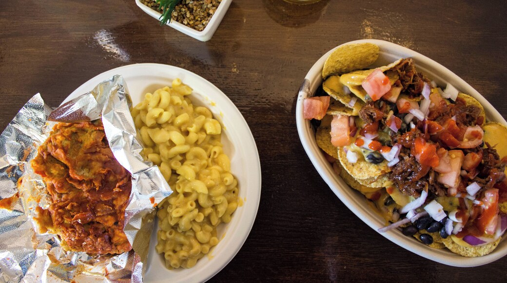 The absolute BEST vegan spot in Nashville. Get your hot "chicken" fix here. Go on Saturday mornings for the amazing donuts and hot chicken biscuits. You won't be disappointed.