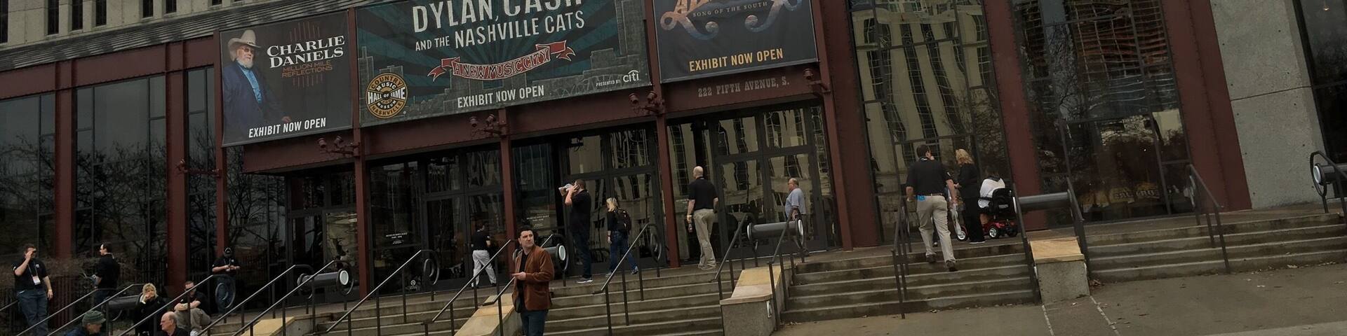 Right next the the music hall of fame
#nashville