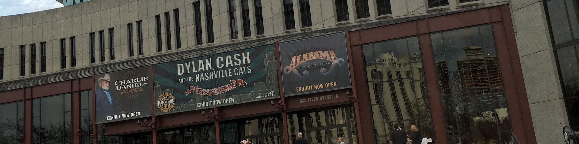 Right next the the music hall of fame
#nashville