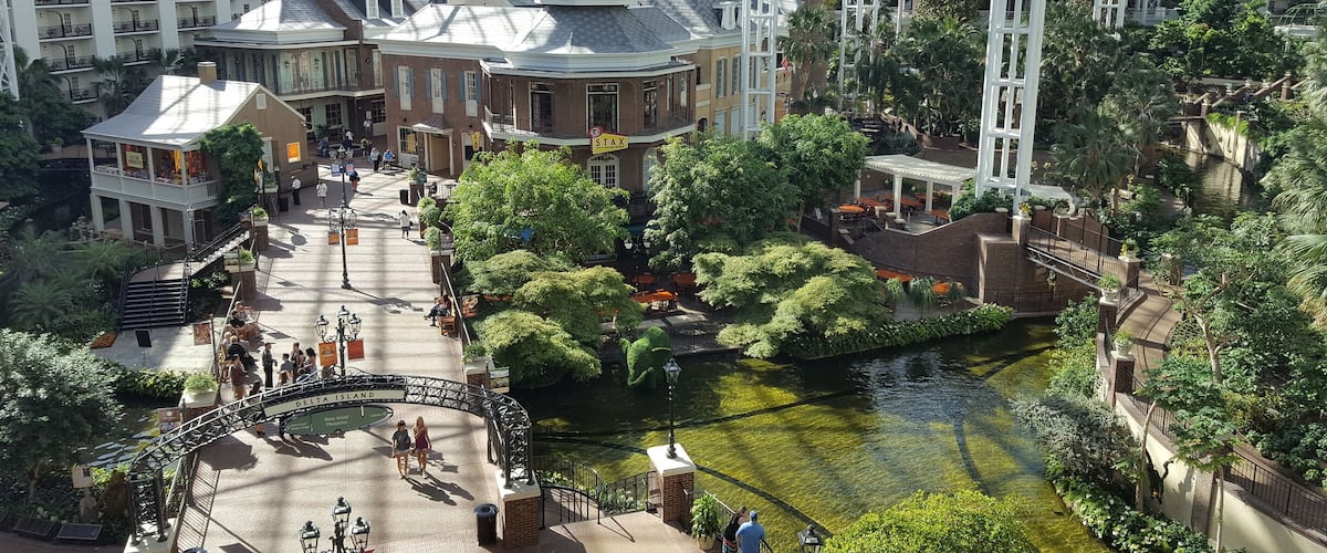I don't generally go for resorts but this place blew my mind! Three completely different environments under one roof. This one has a river that they actually give boat tours on.