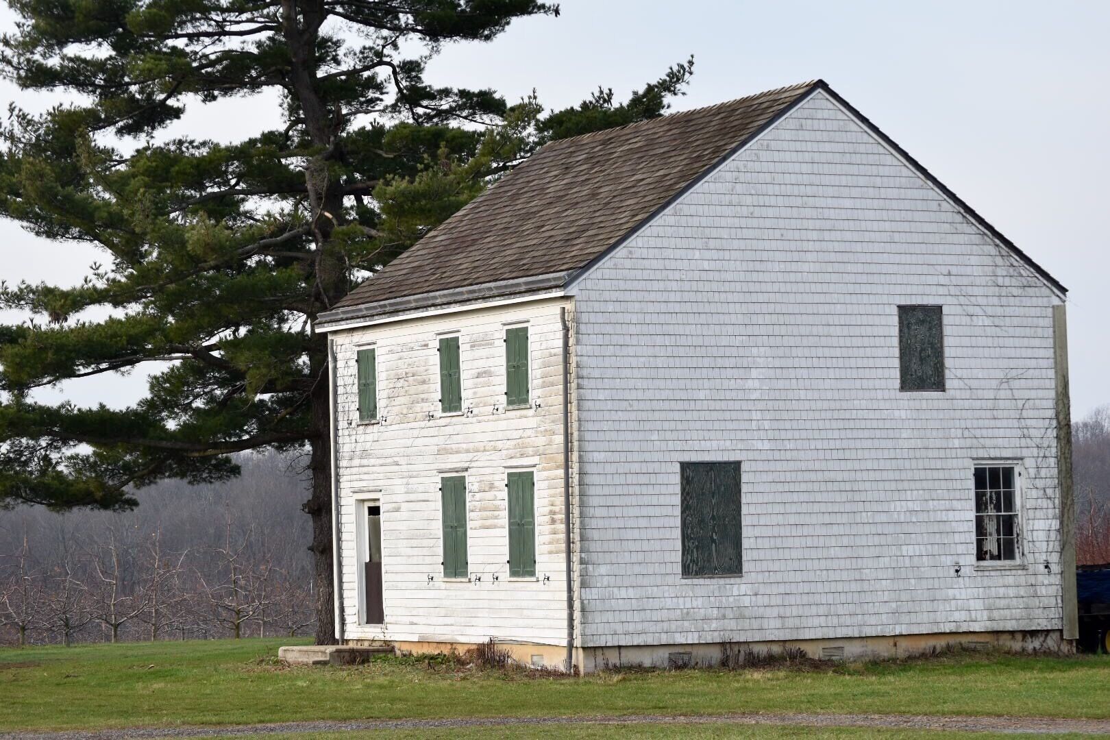 Rhea-Applegate house, one of three witness houses to the Battle Of Monmouth in 1778. It sits in the middle of the apple orchard of Battleview Orchards (great stop for produce, pies, and pick your own seasonal fruits). Most visitors don't know it's history. Orchards still run by the Applegate family. 