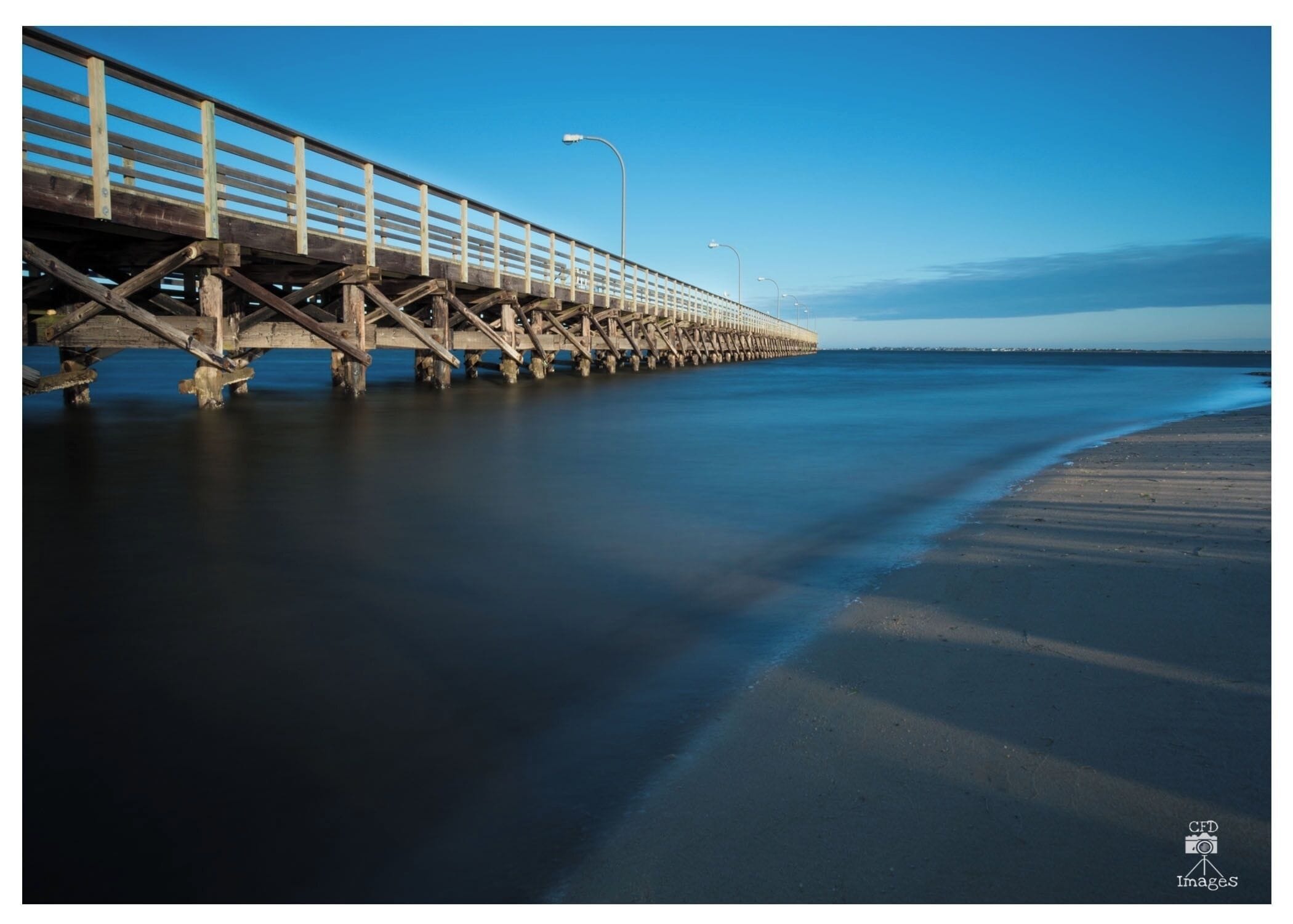 A beautiful place to enjoy the water. There are charter boats that leave from this location and travel up and down Long Island Sound.  There are also docks where locals and visitors alike can go fishing or to catch some crabs. #details