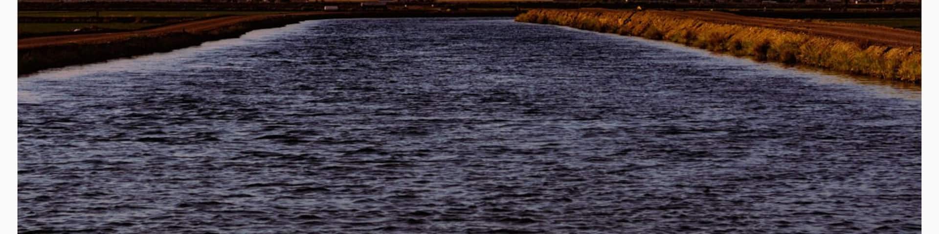 Dust storm passing the mountain range.
-
Instagram.com/zacheryjames_
-
-
#depthobsessed
#visualambassadors
#naturephoto
#naturelove
#dof_brilliance
#naturediversity
#thunderstorm #fiftyshades_of_nature #natureonly
#moody_way
#lightning
#gramslayers #moodyphotography
#stormont
#moody_captures #nature_shooters #ethereal_moods #nature_seekers
#stormseason #landscapecaptures
#amazing
#stormblood
#naturelover
#rain
#photooftheday
#view
#stormnation
#mountains
#mode_emotive
#moodynature