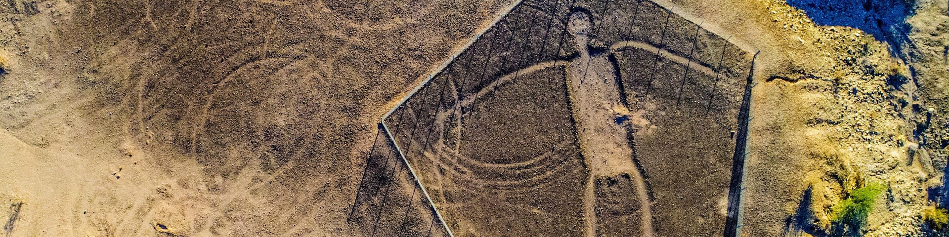 BLYTHE INTAGLIOS CARVED INTO CALIFORNIA DESERT
