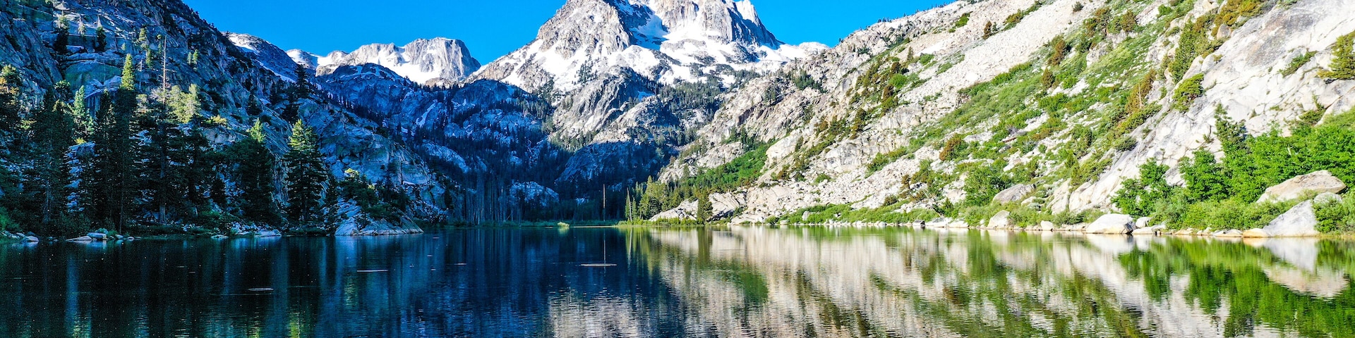 #Adventure
This beautiful lake sits 4 miles above Twin Lakes Bridgepoint California.