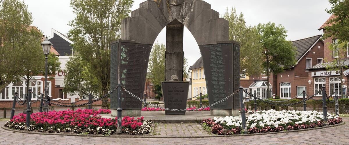 Borkum, memorial to the victims of World War I and World War II