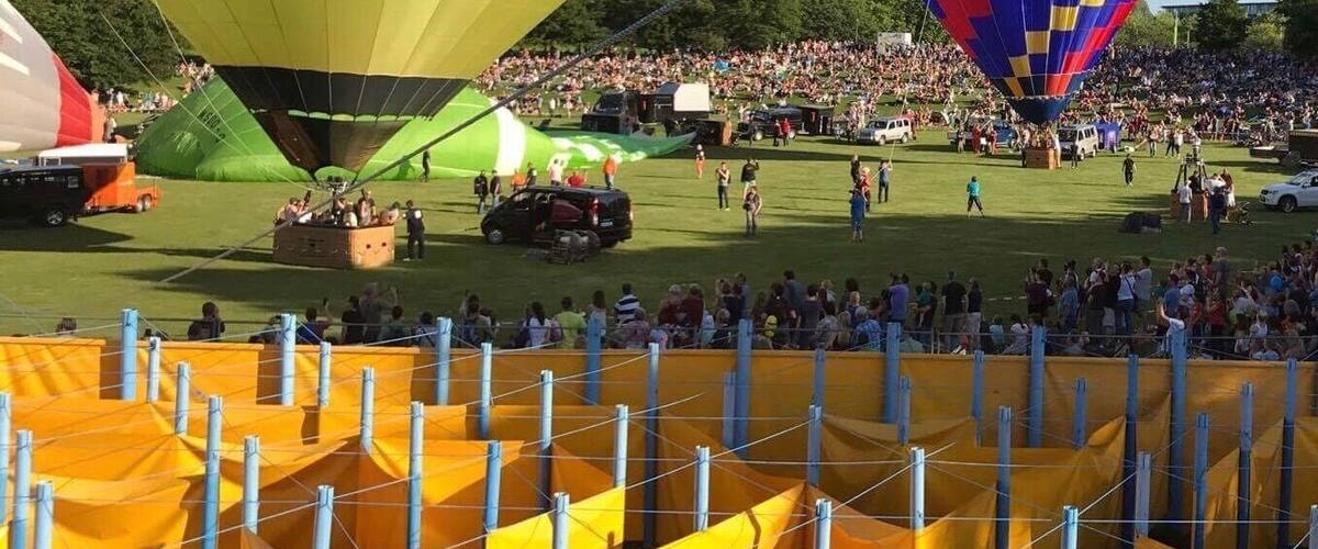 The best view of the Hot Air Balloon Festival is from the tower of the Labyrinth in the Freizeitpark Rheinaue
#Patterns