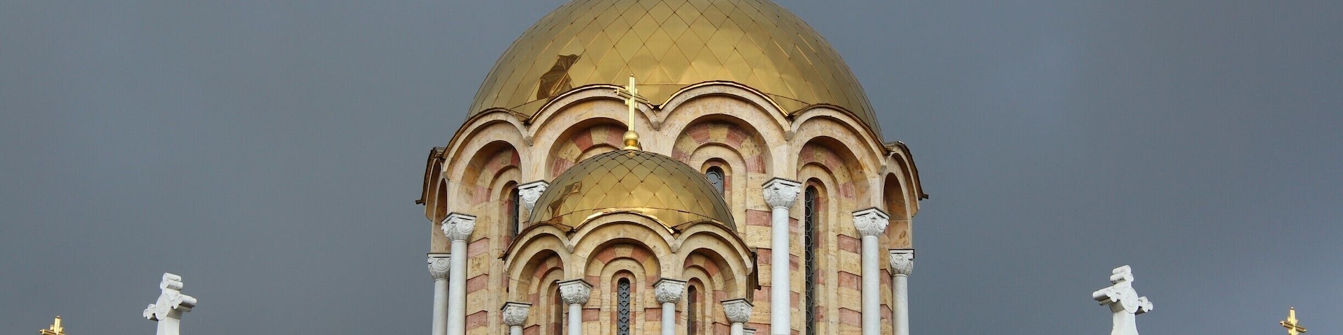 Just Banja Luka, for real travelers it will be enough
Church of Jesus the Saviour waiting for the storm... It is located in the middle of Banja Luka where, until WW2 existed old church. That church was destroyed during Ustasha government in the city
#TroveOnTuesday