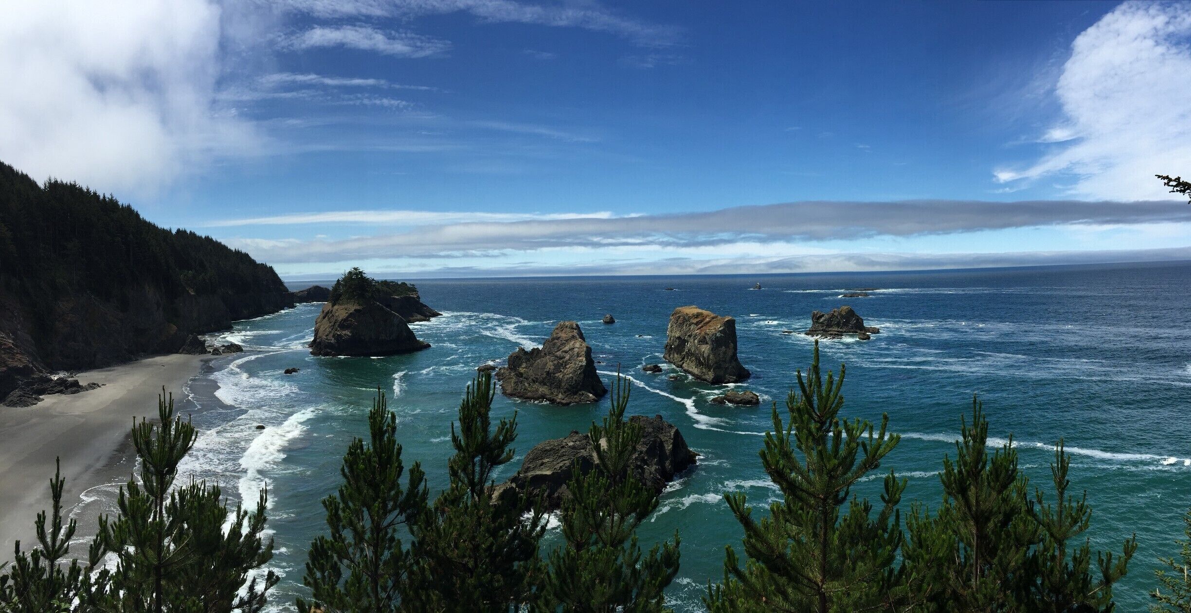 #blue

Stop by this park on my 101/1 trip down the coast. Ended up being one of my favorite shots, such a great blend of blues and greens...
