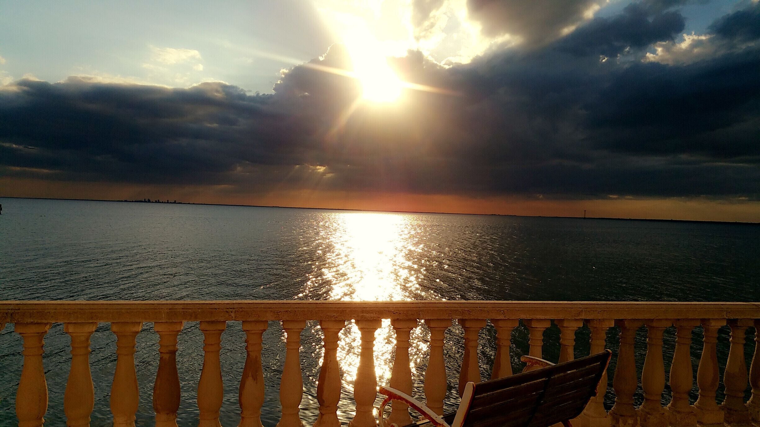 Sunset on Tampa Bay.  Apollo Beach is a quiet, upscale community in the southeast suburbs of Tampa Bay.  Views like this can be found at the Apollo Beach Nature Preserve, as well as the Manatee Viewing Center. 

#GoldenHour