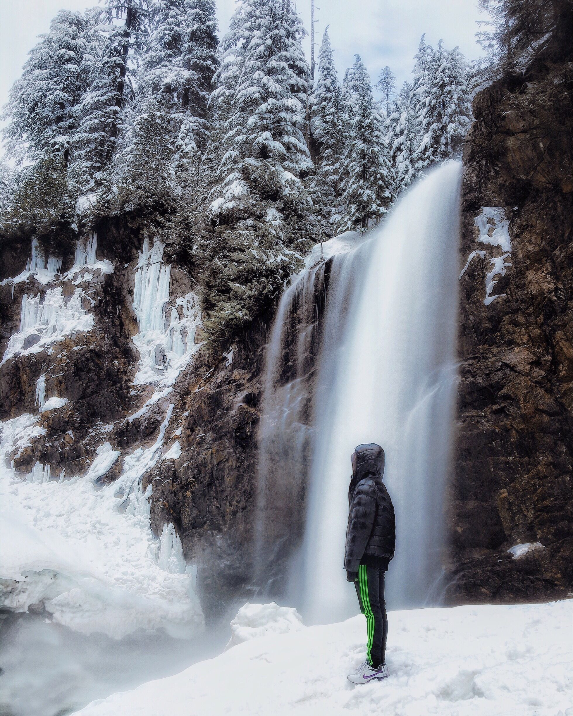 Snowshoeing Adventures  #roadtrip #weekendgetaway #winterdestination #winter #snow #travel #adventure #nature #hiking #snowshoeing