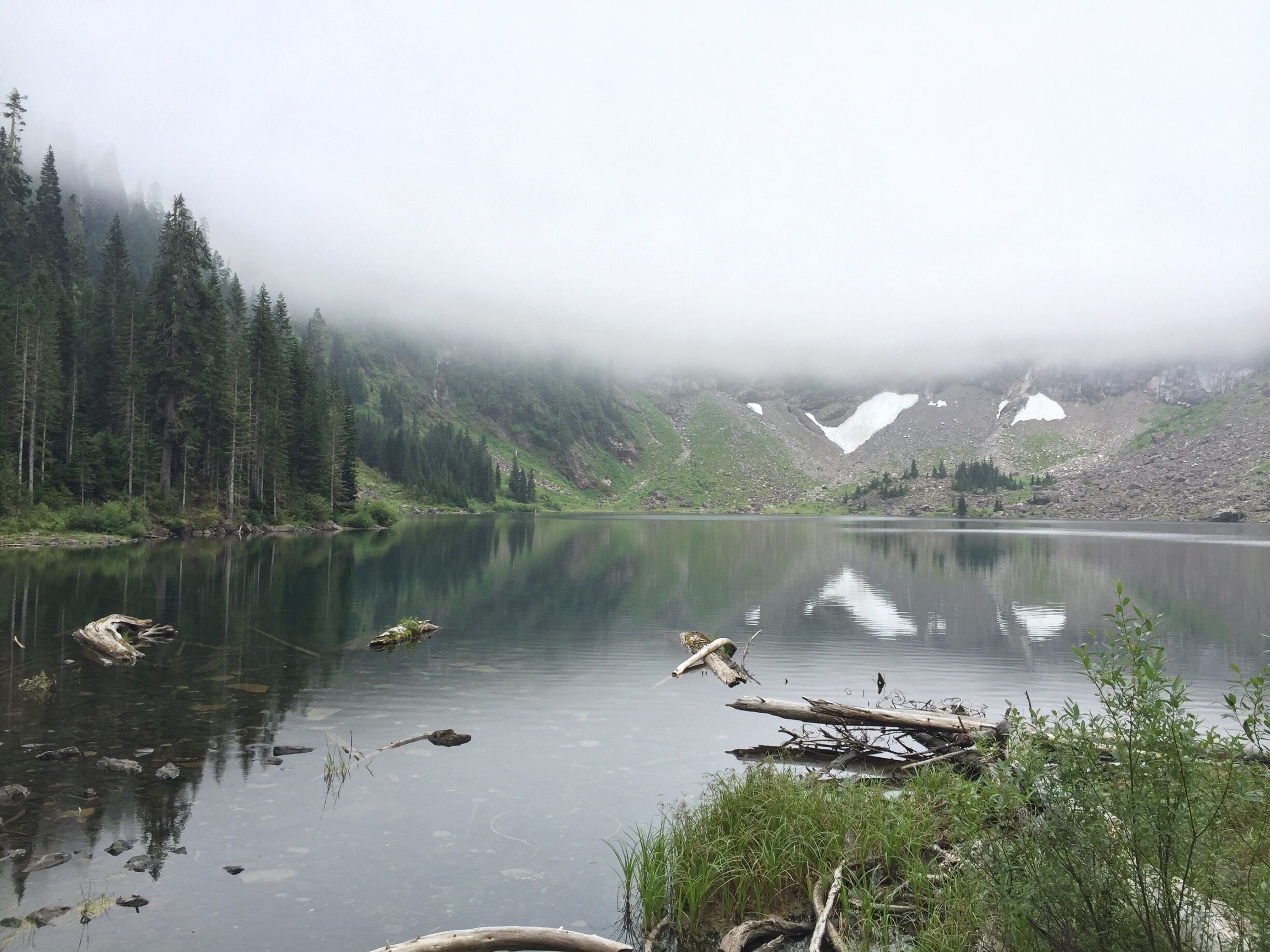 This is a pretty easy hike and gets rather busy if show up late.  It is a well groomed trail with a hike up to a lake with man made docs and trail to help get around the lake.  Can take dip in the lake or go to the snow area.