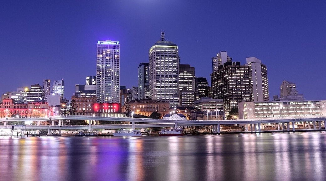 Early evening in my home city Brisvegas.