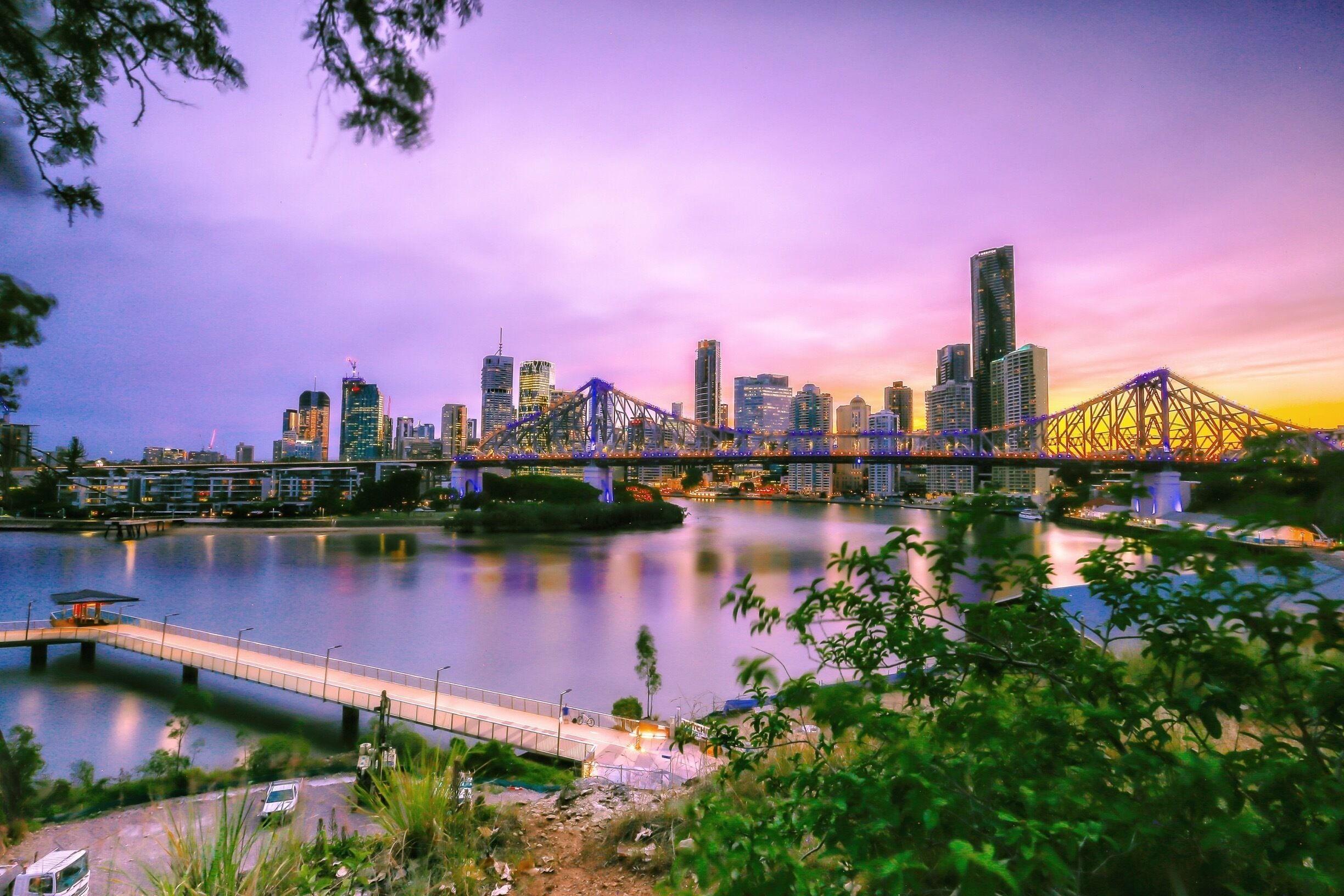 Visiting Brisbane in Queensland, Australia?  Look no further to get a birds eye of the city and Heritage listed bridge than Wilson’s Outlook Reserve.  Why not get a bit of exercise whilst you’re there with the training station and then take a seat on one of the benches to watch the passing Ferries and the wonderful sunsets.  There is so much to do in Brisbane and this is just the start.  Enjoy.  #trovertips #australia #queensland #sunset