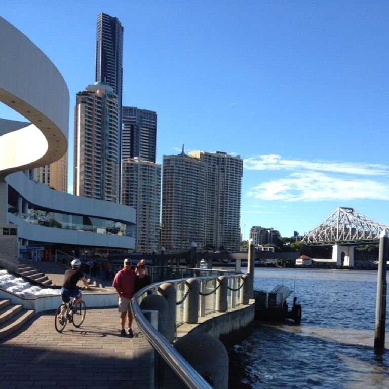 Walkway from Brisbane CBD towards Story Bridge and New Farm