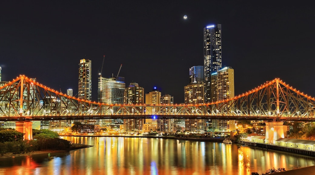 Brisbane's Story Bridge. The lights on the bridge change frequently to support causes that are relevant at the time. From Cancer Care to tonight's Orange in support of World Vision and the 40 Hour Famine. If you're coming through Brisbane, don't miss a visit to Wilsons Lookout and see for yourself what colour the lights will shine for you. #colourful