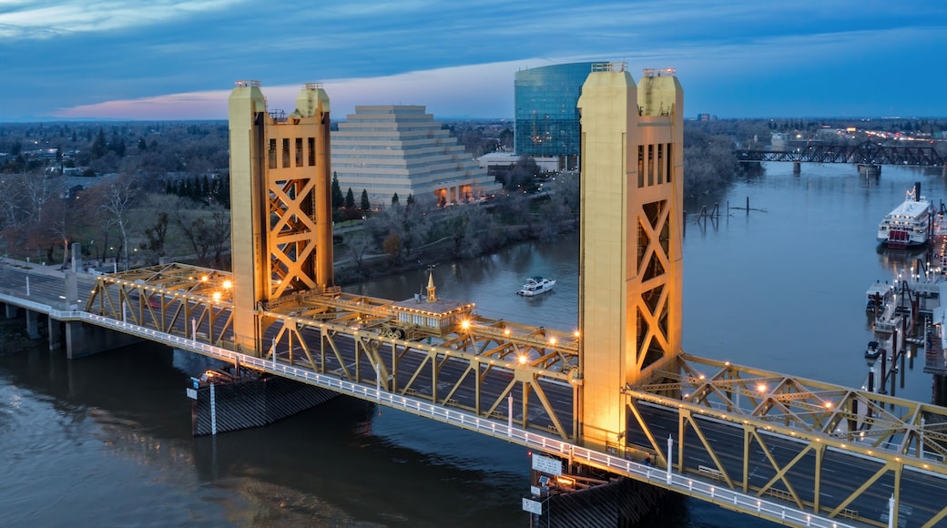 The Tower Bridge over the Sacramento River, West Sacramento, California, United States.