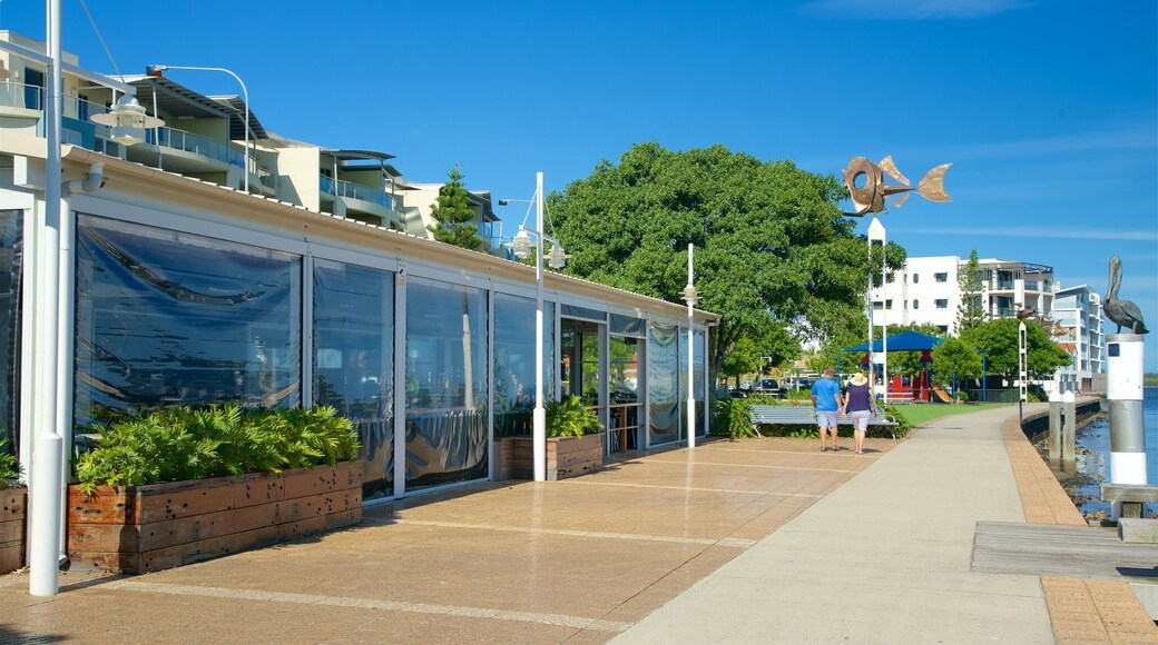 Ballina which includes outdoor art and a bay or harbour as well as a couple