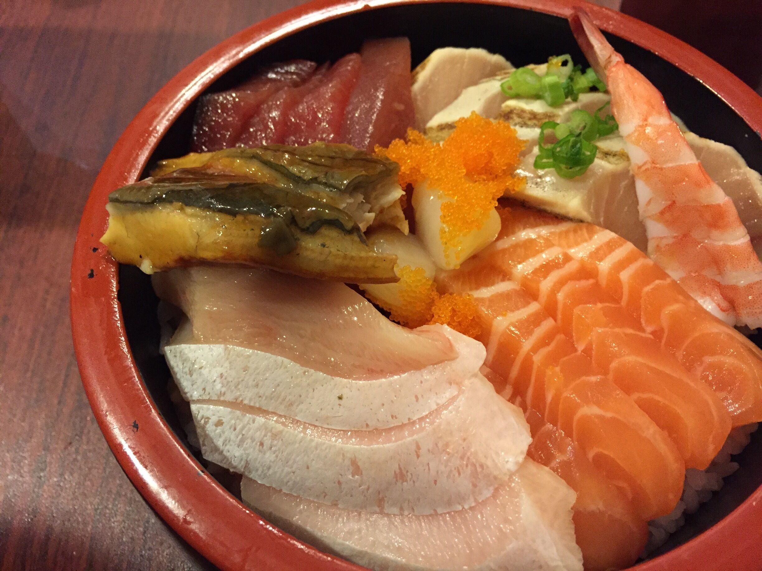 Chirashi bowl 