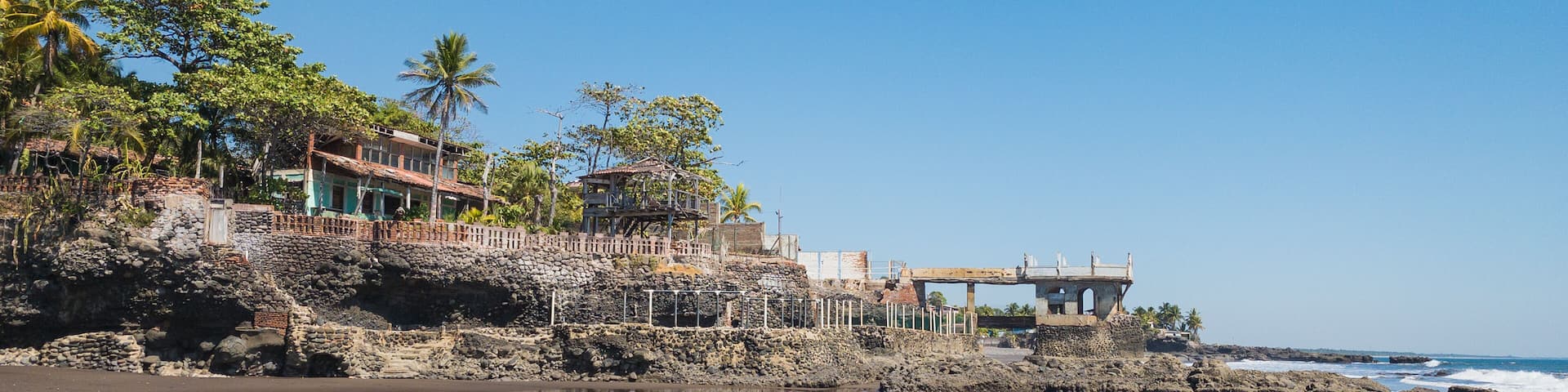 Playa en El Salvador