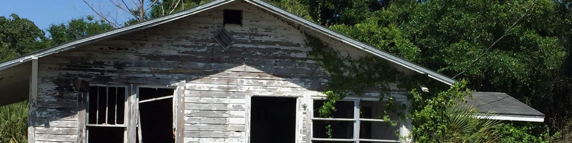 Old abandoned house. Creepy but cool
