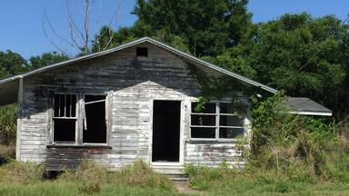 Old abandoned house. Creepy but cool