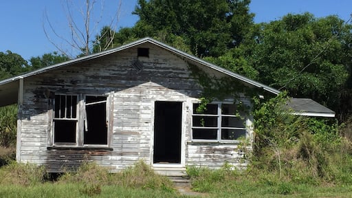 Old abandoned house. Creepy but cool