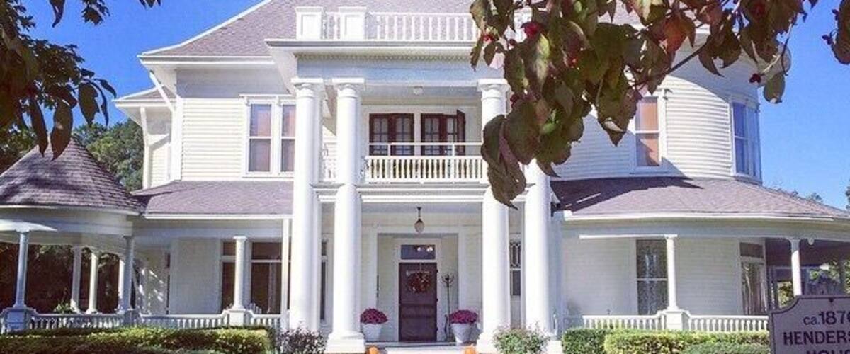 The Captain Henderson House Bed and Breakfast. Its located in Arkadelphia on the Arkansas Tech University Campus. It was beautiful place to stay.