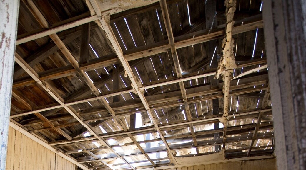 Tour through the ghost town Kolmanskop.It used to be a diamond town that the Germans created in Namibia.Later everyone deserted the town because there were more bigger diamonds found in another town.Now all that is leftover is the empty buildings with lots of sand inside.#kolmanskop#namibia#germantown#ghosttown#ghosttour