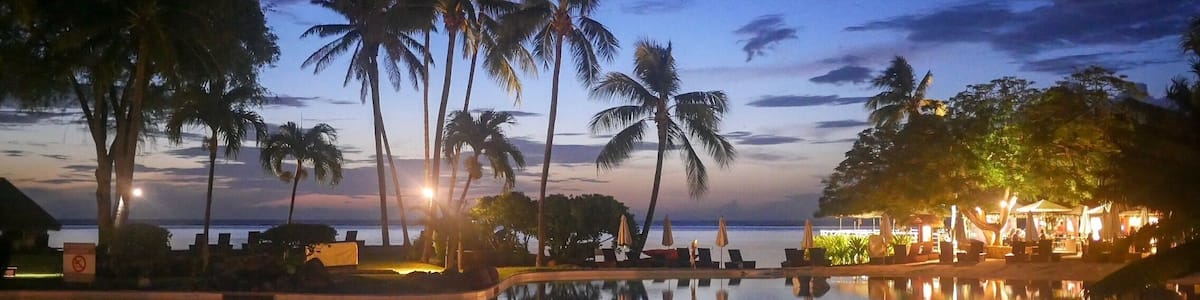 The pool at Le Meridien, looking towards the ocean. The building to the right is a bar/restaurant on the resort. Close to the airport, it was a nice location for a short three nights for the beginning of our honeymoon before we went to Bora Bora #tahiti