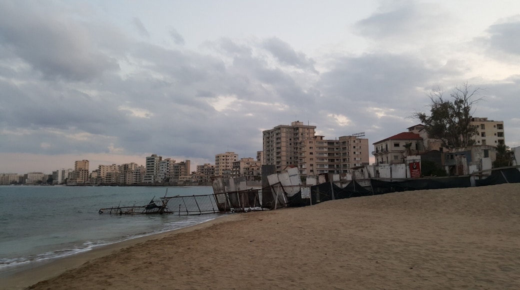 Ghost Town Famagusta - It's unbelievable how large and how empty