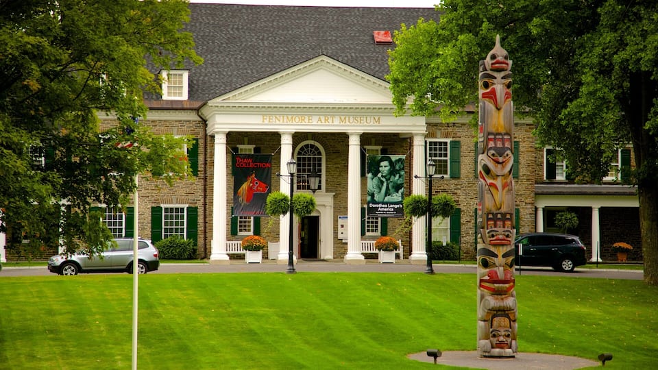 The Fenimore Art Museum with a prominent totem pole in front.