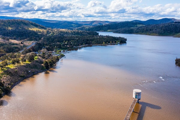 Lake Lyell showing landscape views and a lake or waterhole