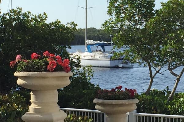 It's a beautiful morning in Cape Coral Fl