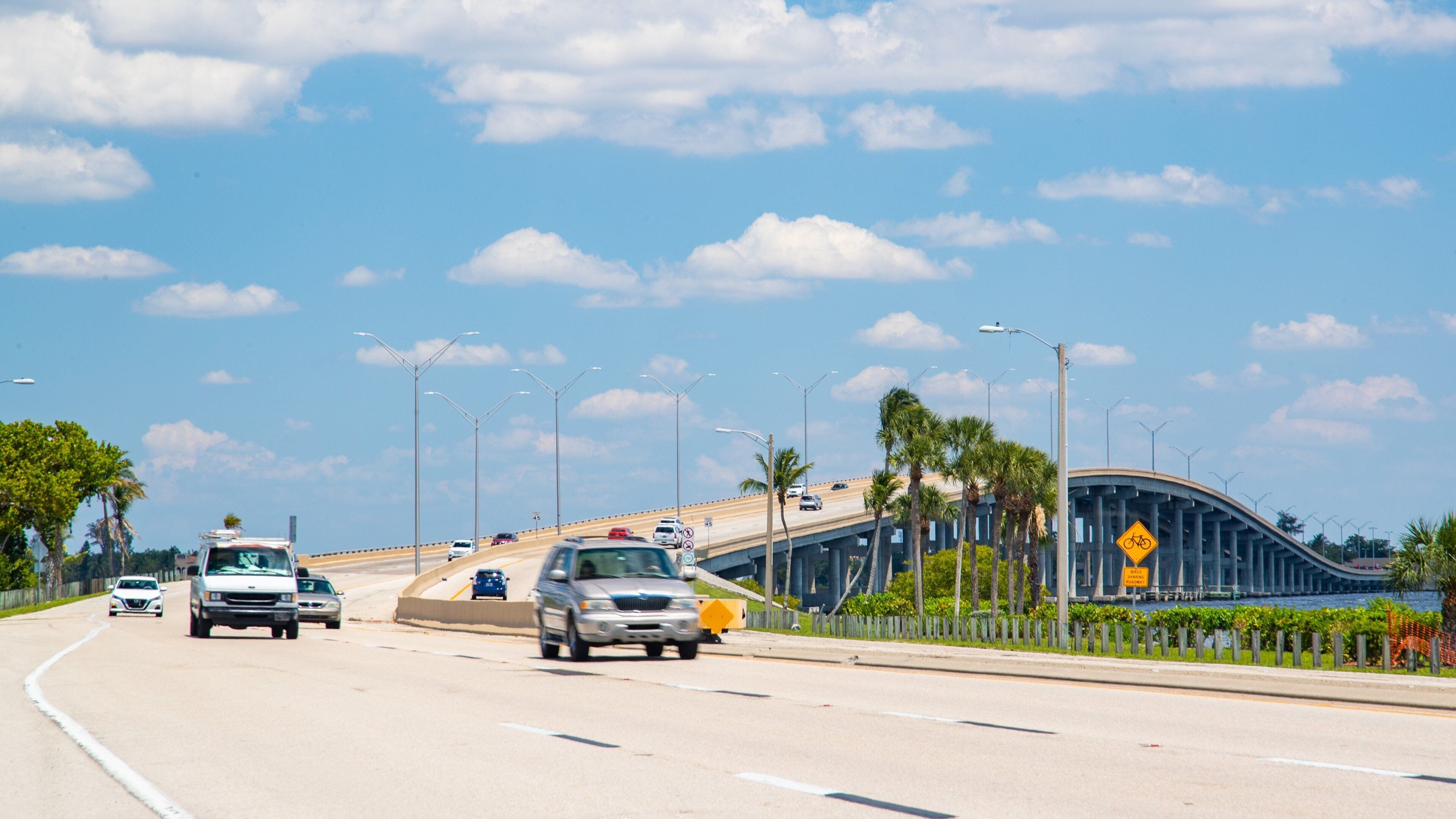 Cape Coral showing a bridge