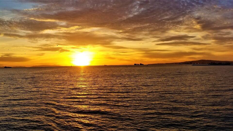 Such a great panoramic view of Seal Beach from the pier at sunset. Can you believe this was in December, just before Christmas? #Nature #LifeAtExpedia