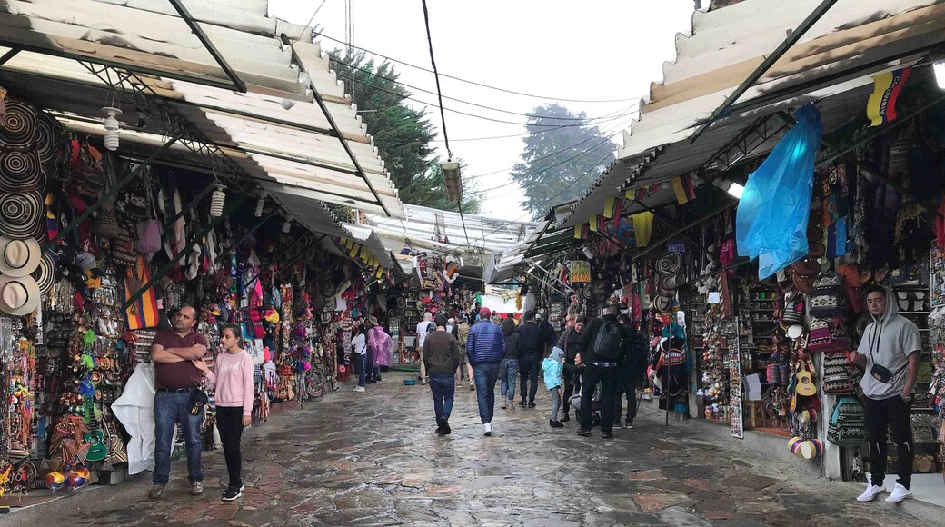 Soublvenir shopping 10,341 ft. (3,152m) in the air.