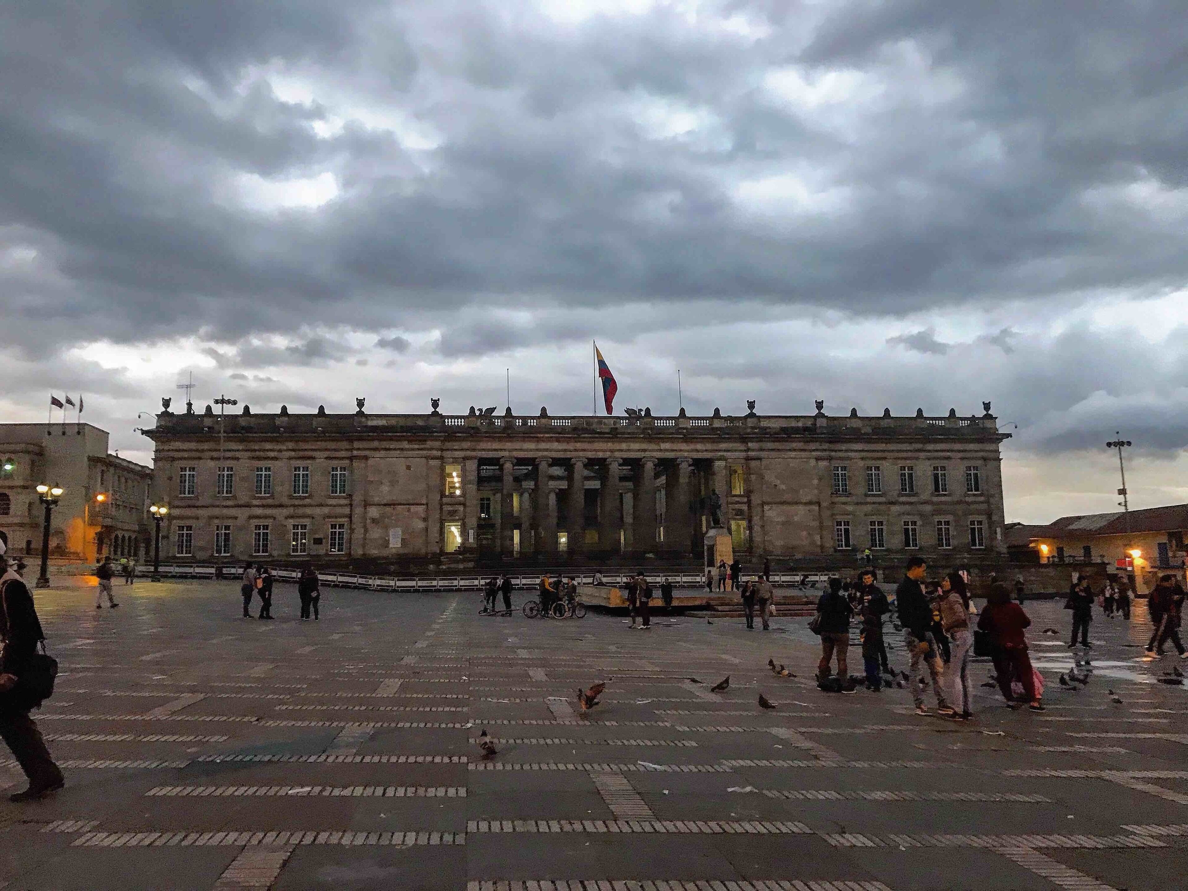 Bolivar sq. has a combination of older buildings with more “recent” buildings.

#ontheroad