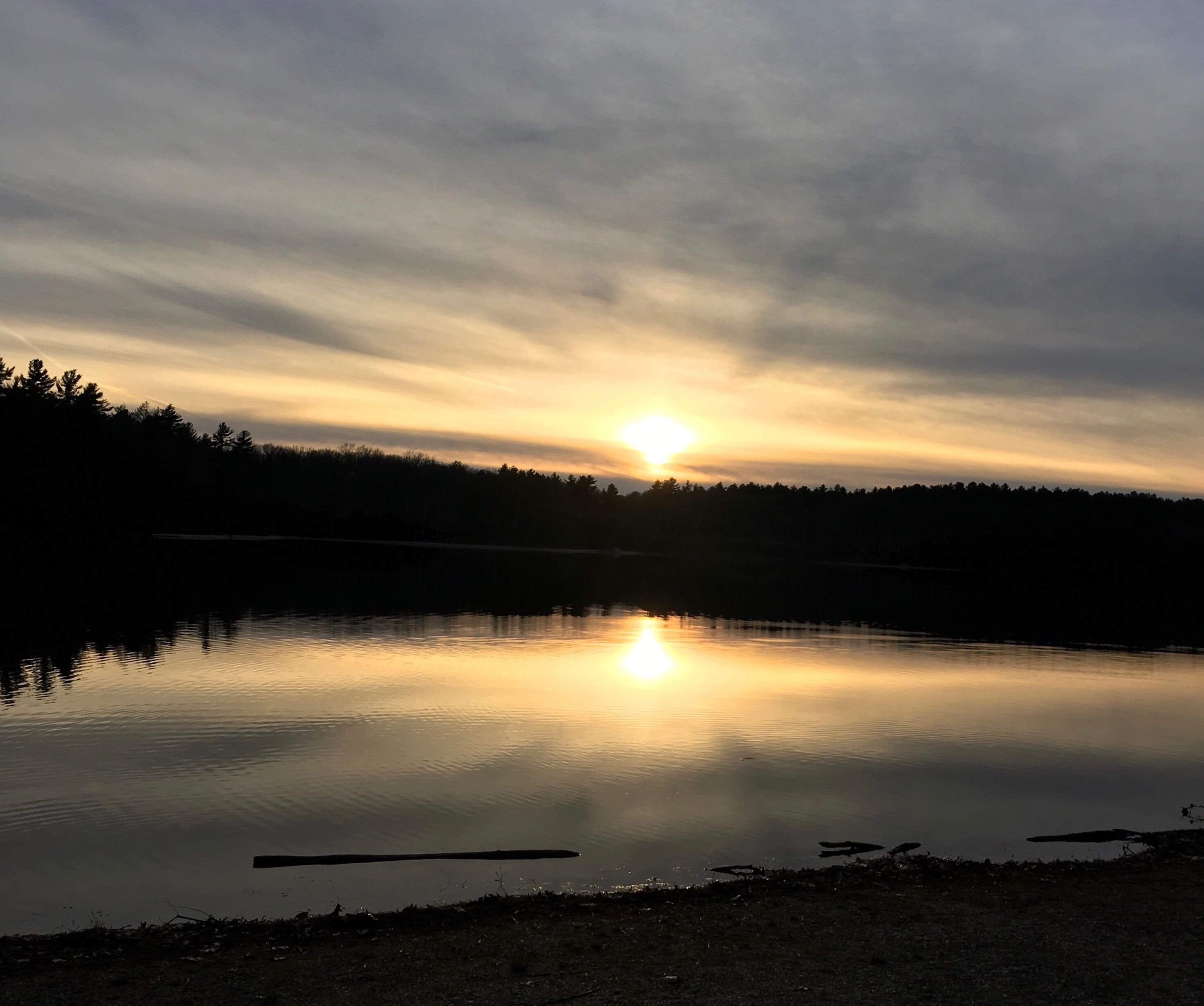 Watching the sun set is a kind of meditation - it's just so beautiful
#hiking