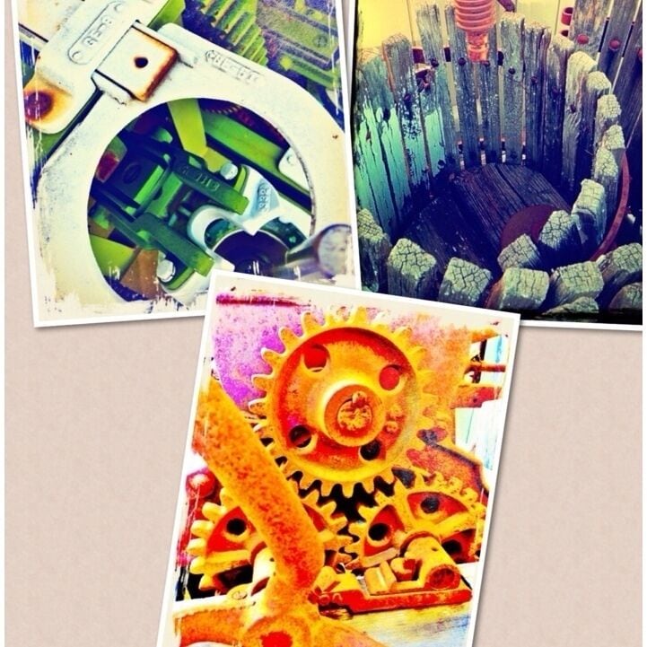 Great old farm equipment at the Dutton Ranch.  Only thing better than old rusty things is bacon.  You can quote me on that.