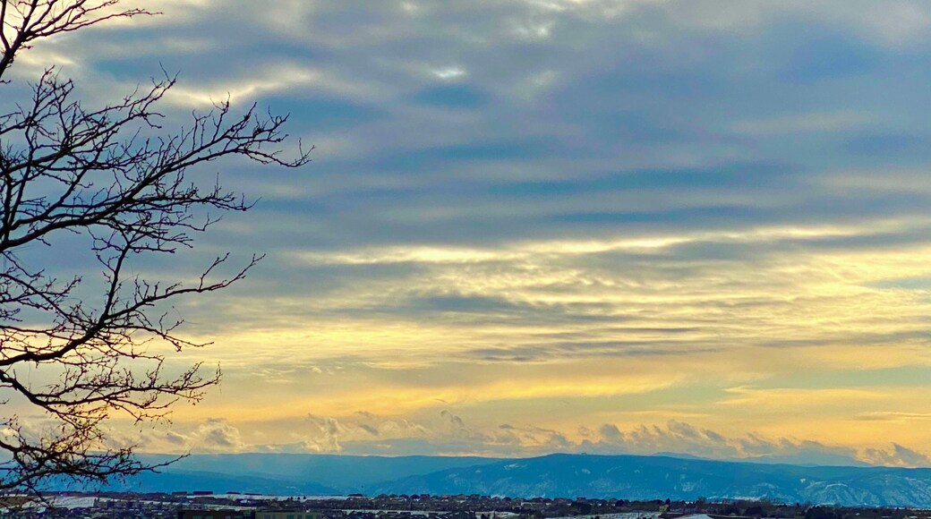 Amazing sunset after a snowfall! ❄️💙