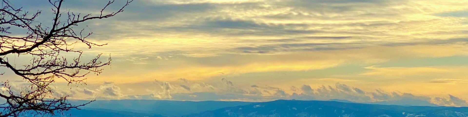 Amazing sunset after a snowfall! ❄️💙