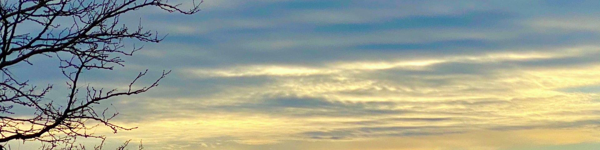 Amazing sunset after a snowfall! ❄️💙