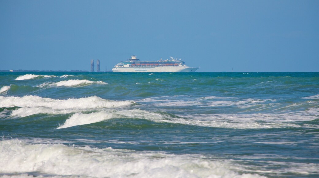 Cocoa Beach which includes general coastal views, surf and cruising