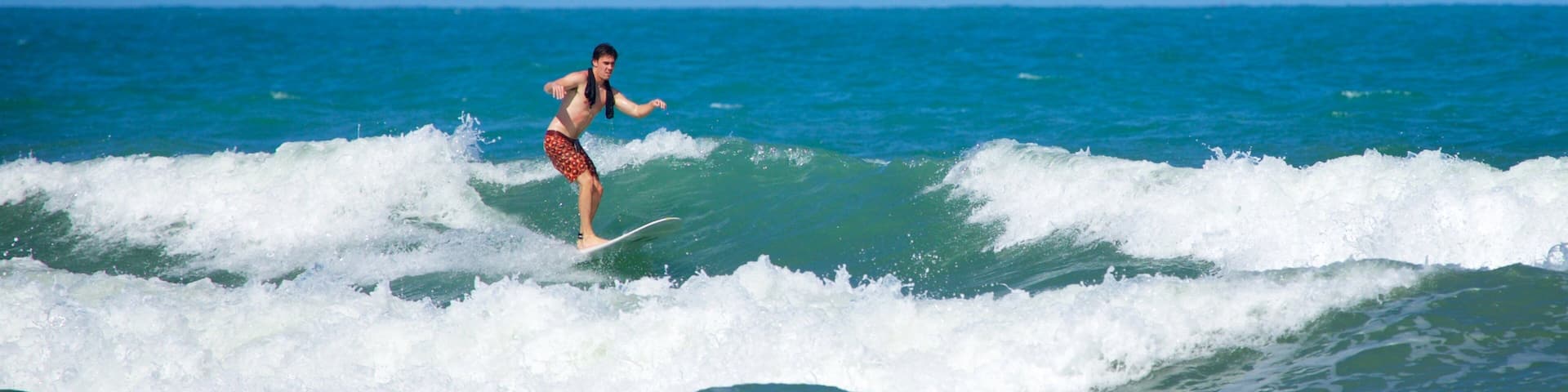 Cocoa Beach showing surfing, general coastal views and surf
