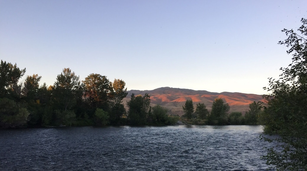 Sunset at barber park