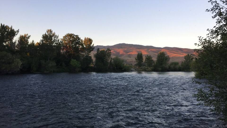Sunset at barber park