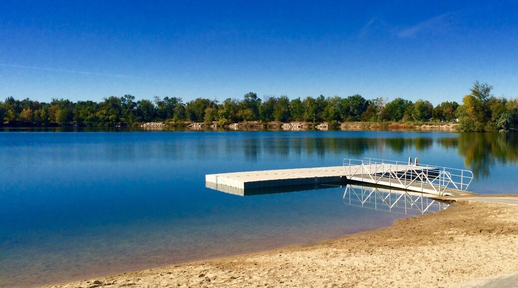 Referred to as Quinn's pond along the Boise river Greenbelt. This place is full of swimmers, SUP, etc in the summer. A whitewater park for Kayakers is close by on the Boise river as well as a shop to rent equipment. Love this place!
#EndlessSummer